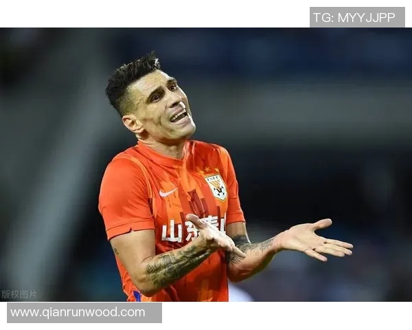 巴萨名将维尔马伦宣布加盟泰山队，引发球迷热议