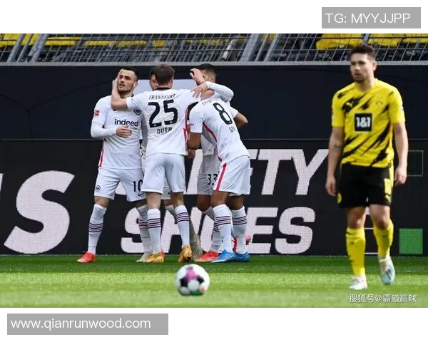 多特蒙德未能击败法兰克福,榜首位置恐生变数 多特蒙德未能击败法兰克福,榜首位置恐生变数